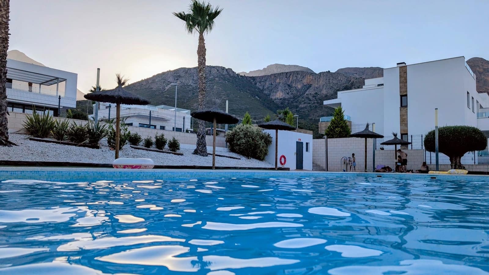 2 bedroom Semi-detached Villa for rent in Polop with pool garage - € 1,700 (Ref: 9976751)