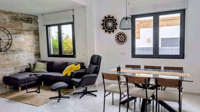 2 makuuhuone Paritalo vuokrattavana paikassa Polop mukana uima-altaan 
autotalli - 1 700 € (Ref: 9976751)