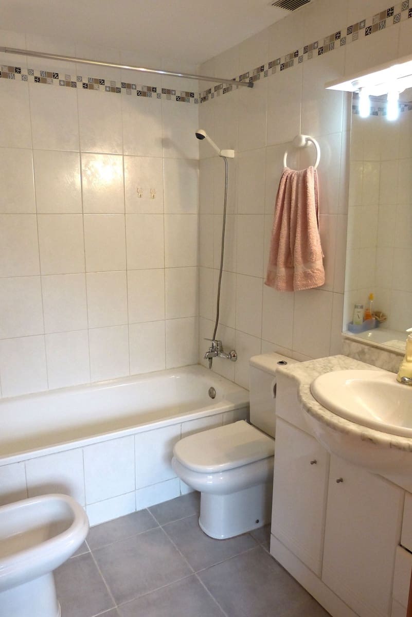 Apartamento de 1 habitación en Sant Antoni de Calonge en venta con garaje - 215.000 € (Ref: 10004996)