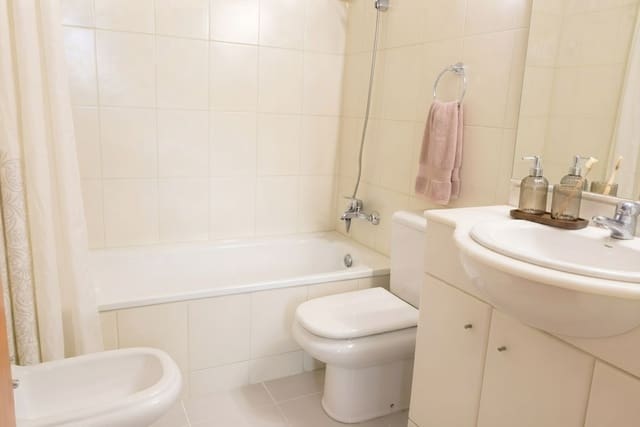 1 sypialnia Apartament na sprzedaż w Sant Antoni de Calonge, Calonge i Sant Antoni z garażem - 215 000 € (Ref: 10004996)