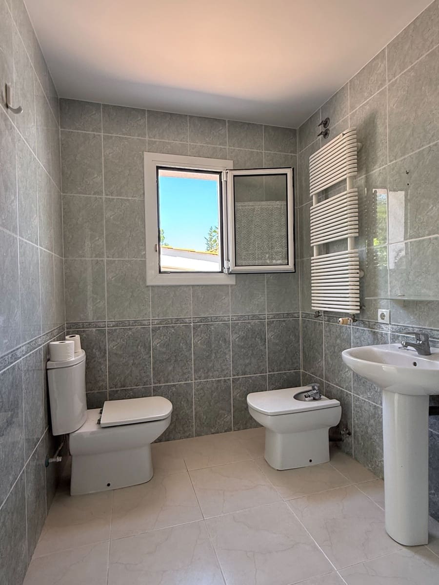 Chalet de 5 habitaciones en Calonge i Sant Antoni en alquiler con piscina garaje - 2.500 € (Ref: 10012809)