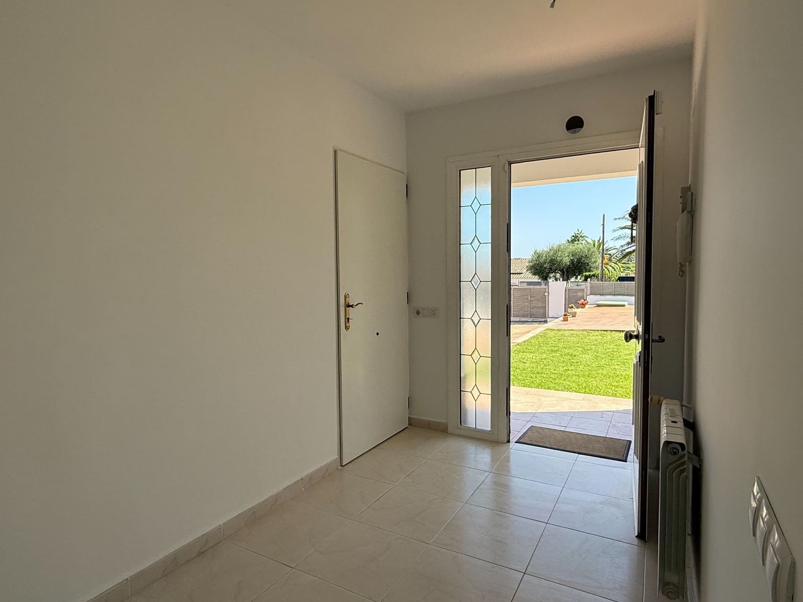 Chalet de 5 habitaciones en Calonge i Sant Antoni en alquiler con piscina garaje - 2.500 € (Ref: 10012809)