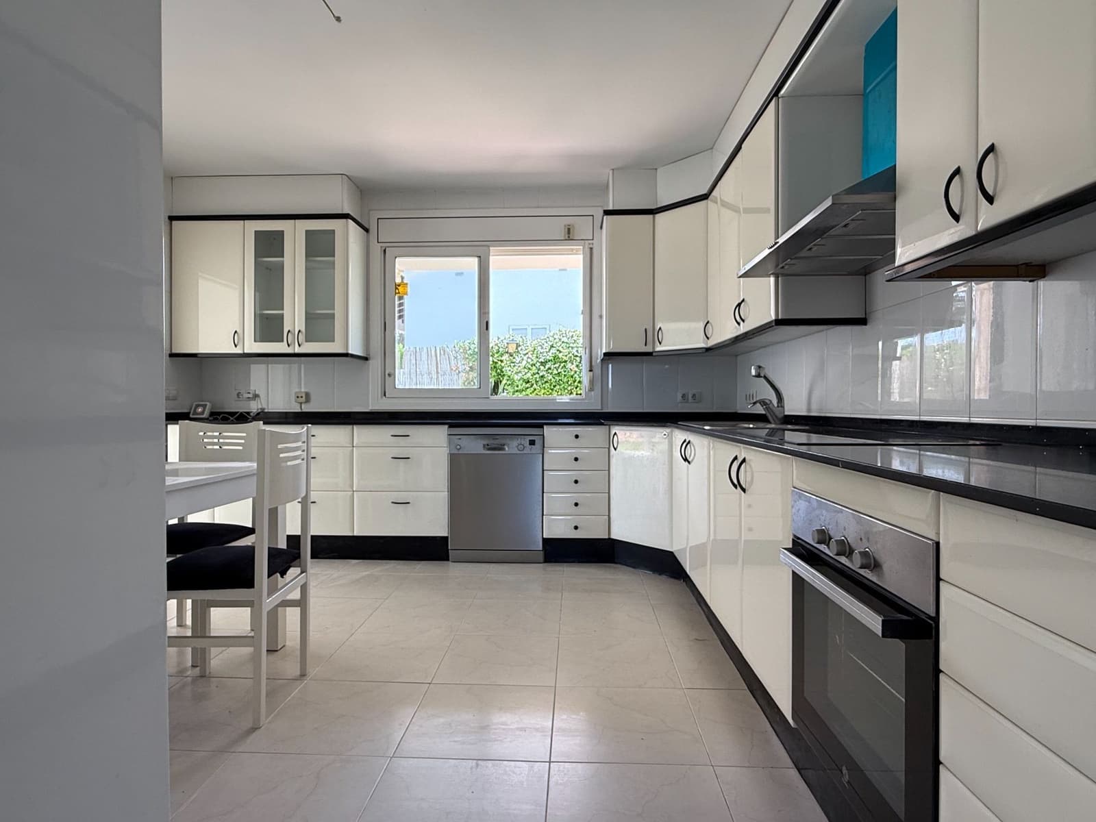 Chalet de 5 habitaciones en Calonge i Sant Antoni en alquiler con piscina garaje - 2.500 € (Ref: 10012809)