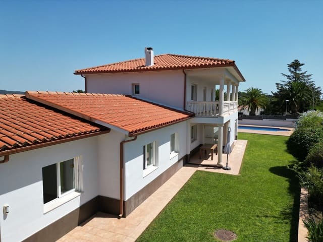 Chalet de 5 habitaciones en Calonge i Sant Antoni en alquiler con piscina garaje - 2.500 € (Ref: 10012809)
