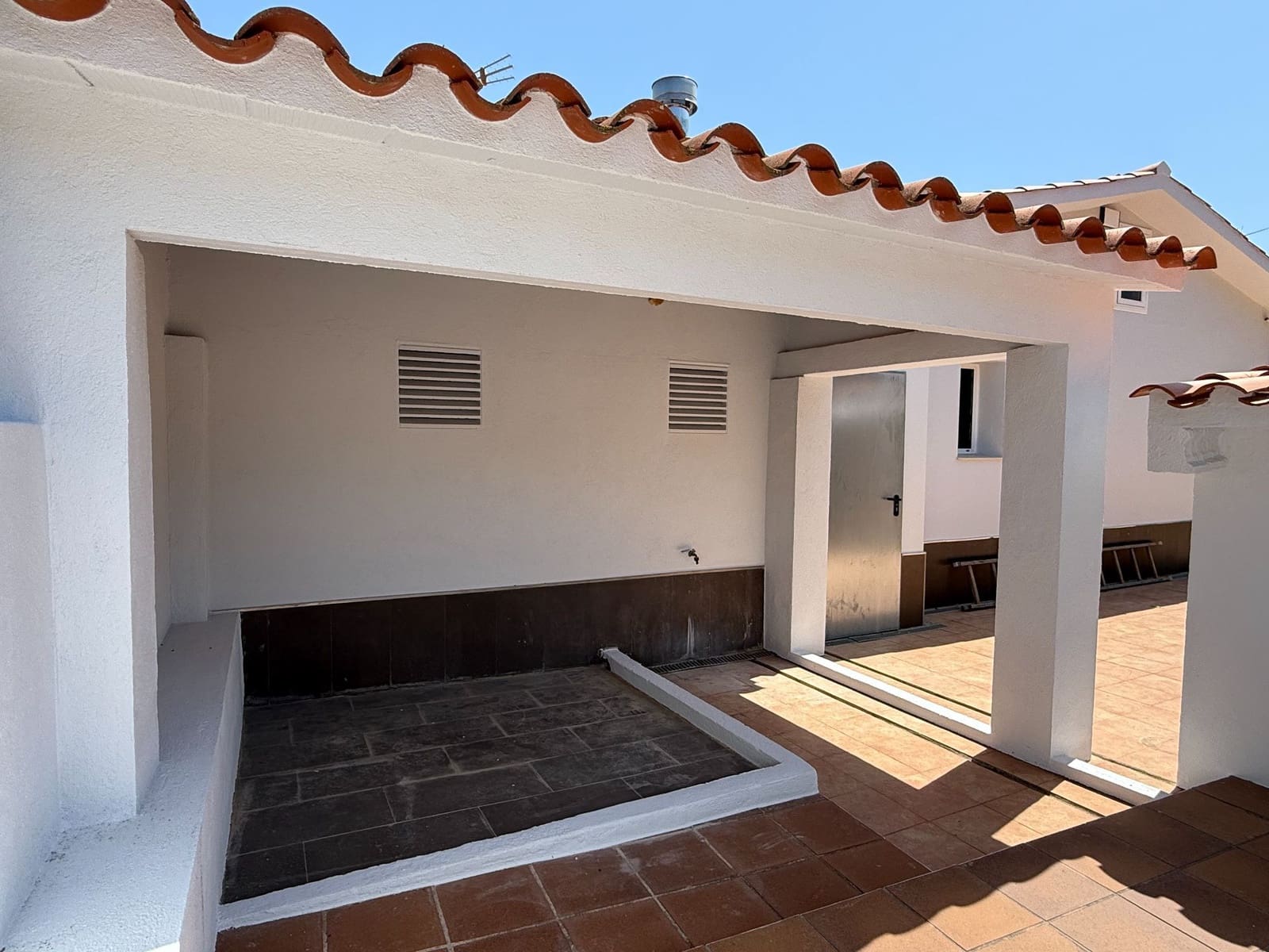 Chalet de 5 habitaciones en Calonge i Sant Antoni en alquiler con piscina garaje - 2.500 € (Ref: 10012809)