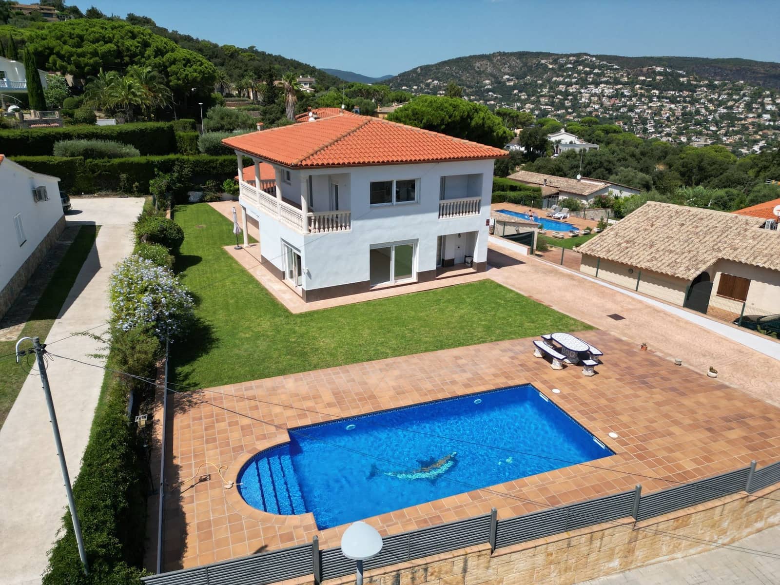 Chalet de 5 habitaciones en Calonge i Sant Antoni en alquiler con piscina garaje - 2.500 € (Ref: 10012809)