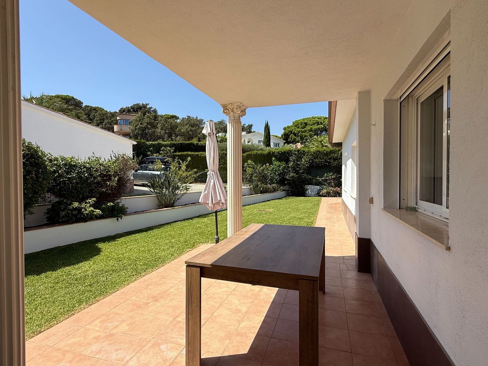 Chalet de 5 habitaciones en Calonge i Sant Antoni en alquiler con piscina garaje - 2.500 € (Ref: 10012809)