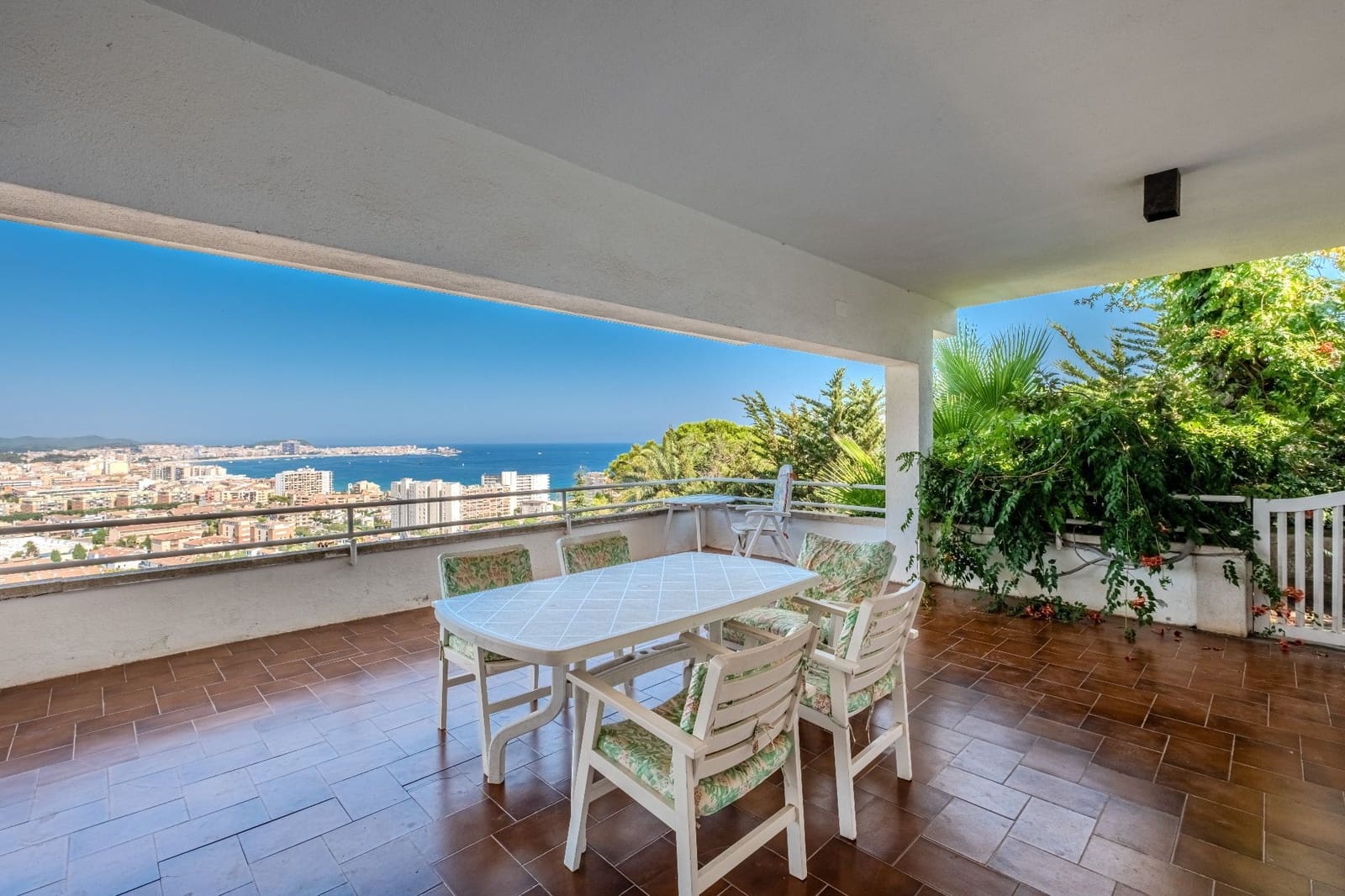 5 Zimmer Villa zu verkaufen in Sant Antoni de Calonge mit Pool Garage - 1.240.000 € (Ref: 10020130)