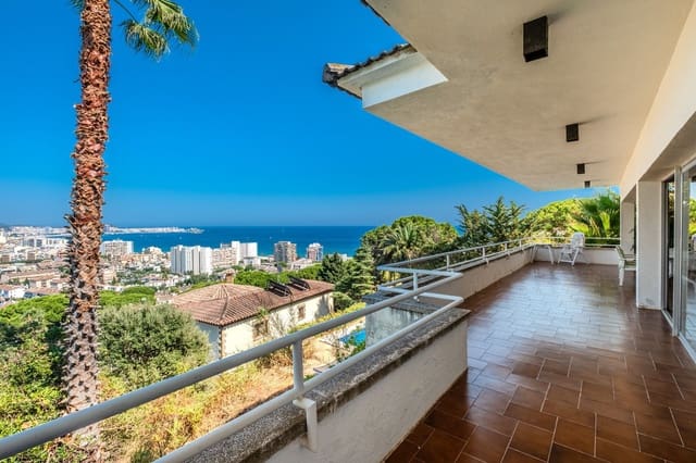 5 Zimmer Villa zu verkaufen in Sant Antoni de Calonge, Calonge i Sant Antoni mit Pool Garage - 1.240.000 € (Ref: 10020130)