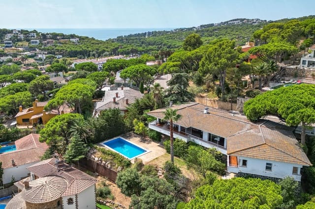 5 Zimmer Villa zu verkaufen in Sant Antoni de Calonge, Calonge i Sant Antoni mit Pool Garage - 1.240.000 € (Ref: 10020130)