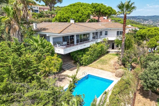 5 Zimmer Villa zu verkaufen in Sant Antoni de Calonge, Calonge i Sant Antoni mit Pool Garage - 1.240.000 € (Ref: 10020130)