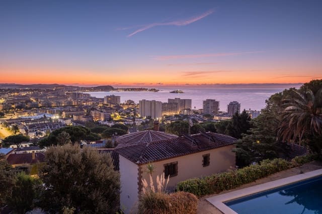 5 quarto Moradia para venda em Sant Antoni de Calonge, Calonge i Sant Antoni com piscina garagem - 1 240 000 € (Ref: 10020130)