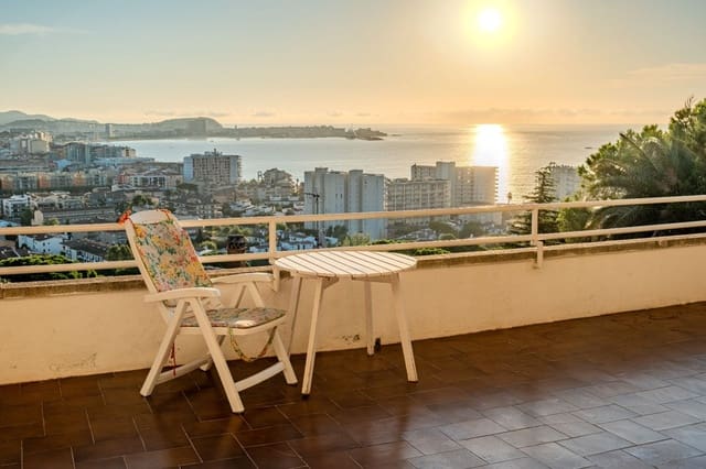 5 quarto Moradia para venda em Sant Antoni de Calonge, Calonge i Sant Antoni com piscina garagem - 1 240 000 € (Ref: 10020130)