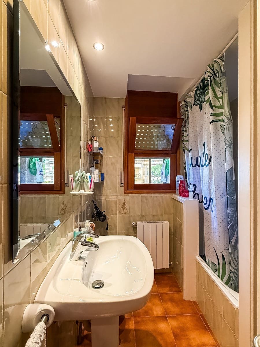 Apartamento de 3 habitaciones en Sant Antoni de Calonge en alquiler con piscina garaje - 1.200 € (Ref: 10026732)