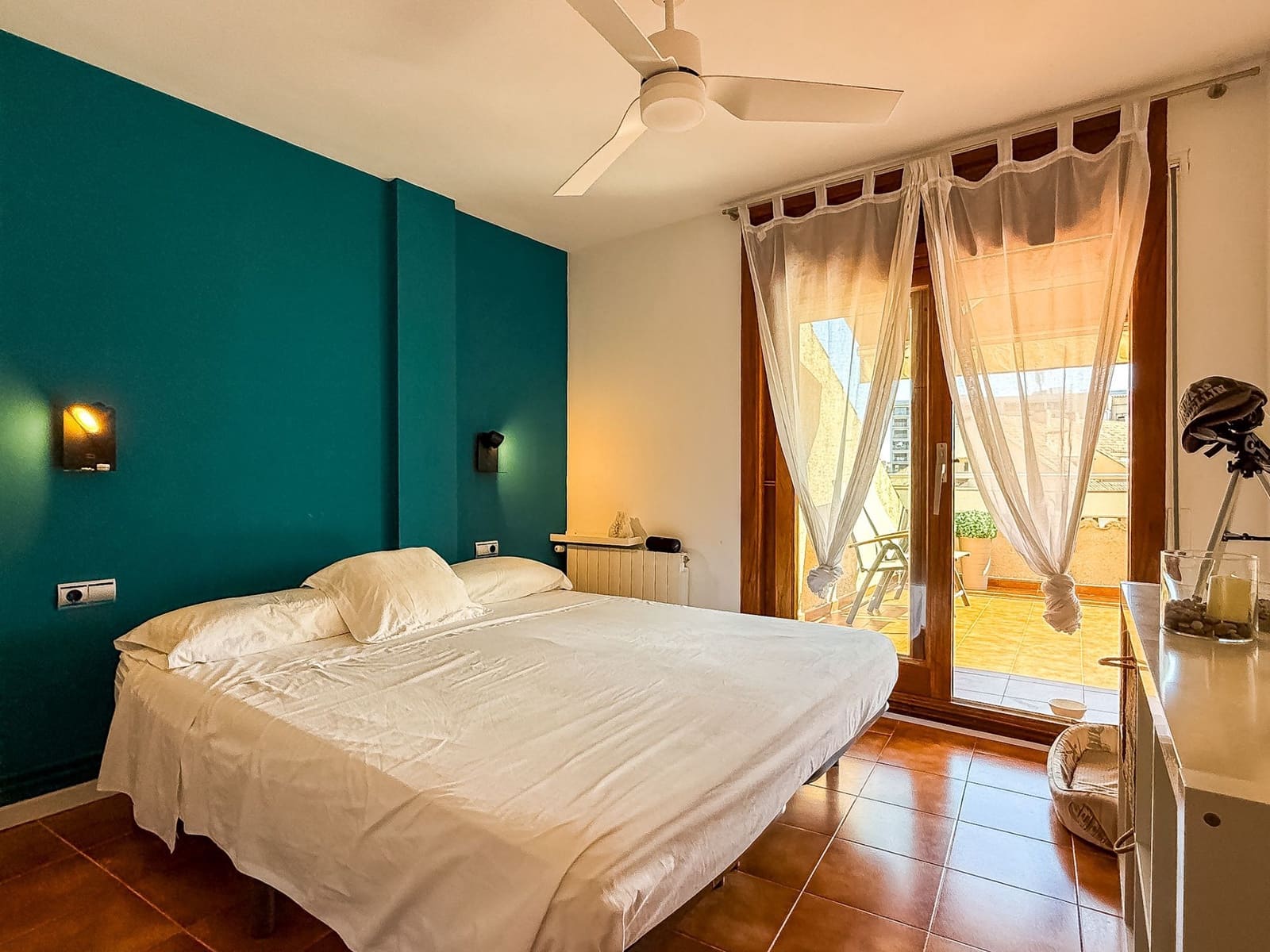 Apartamento de 3 habitaciones en Sant Antoni de Calonge en alquiler con piscina garaje - 1.200 € (Ref: 10026732)