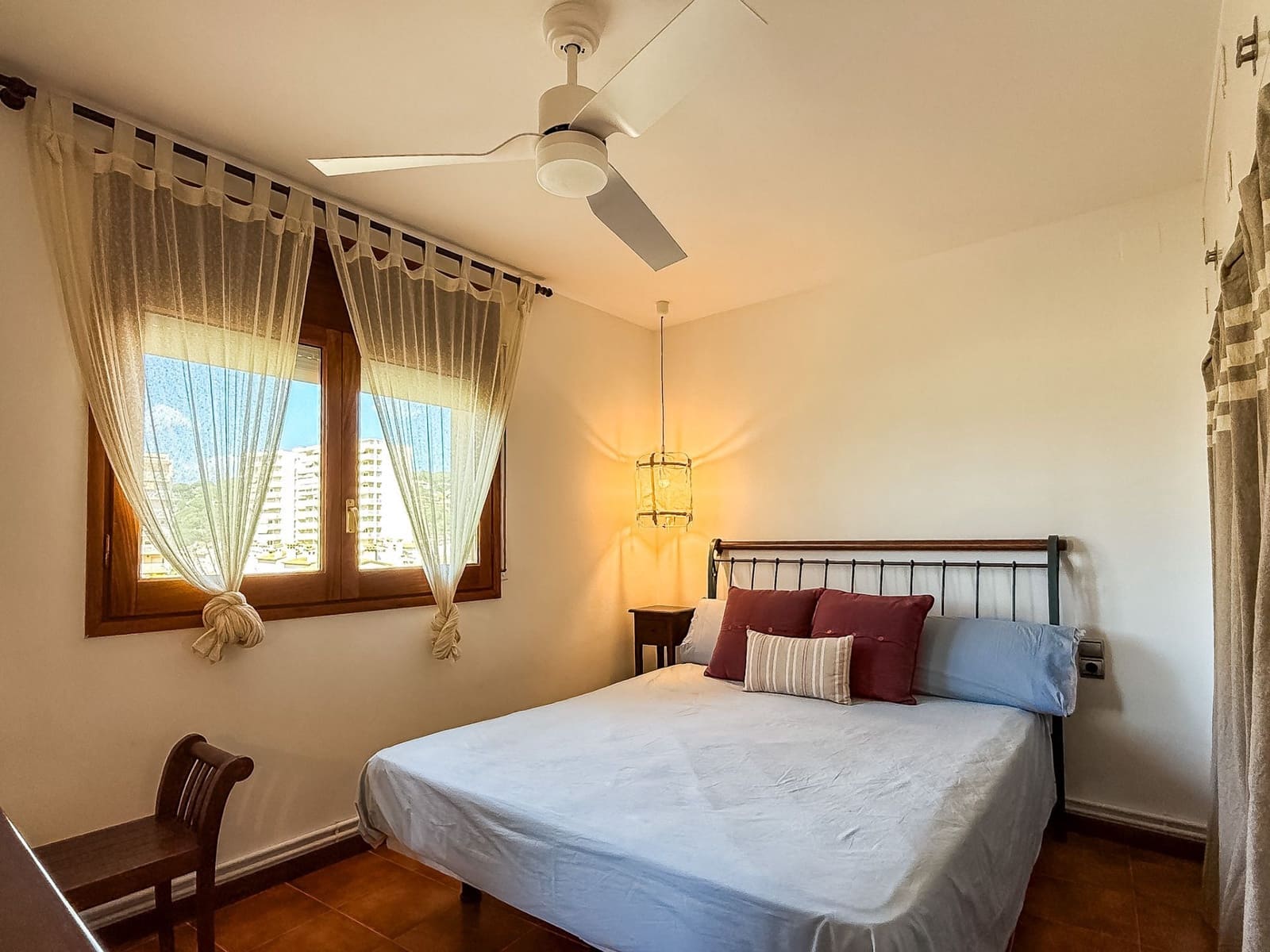 Apartamento de 3 habitaciones en Sant Antoni de Calonge en alquiler con piscina garaje - 1.200 € (Ref: 10026732)