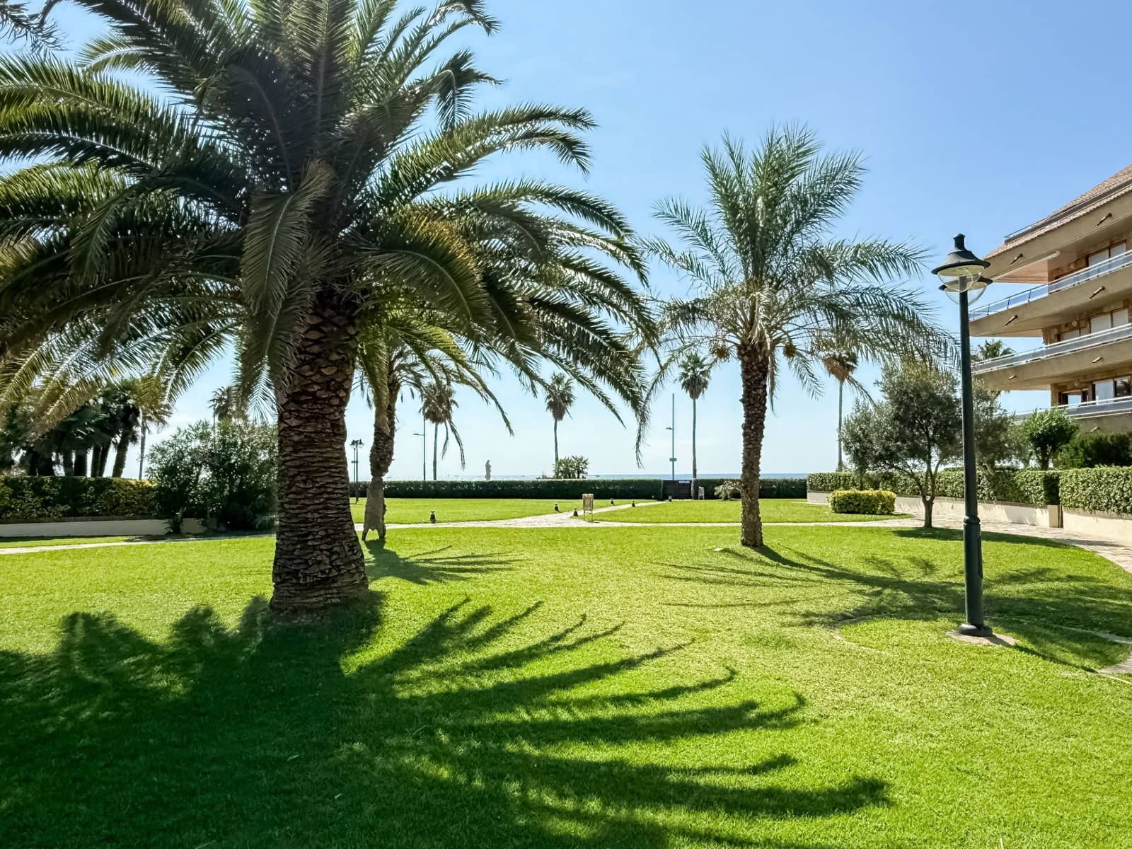 Apartamento de 3 habitaciones en Sant Antoni de Calonge en alquiler con piscina garaje - 1.200 € (Ref: 10026732)