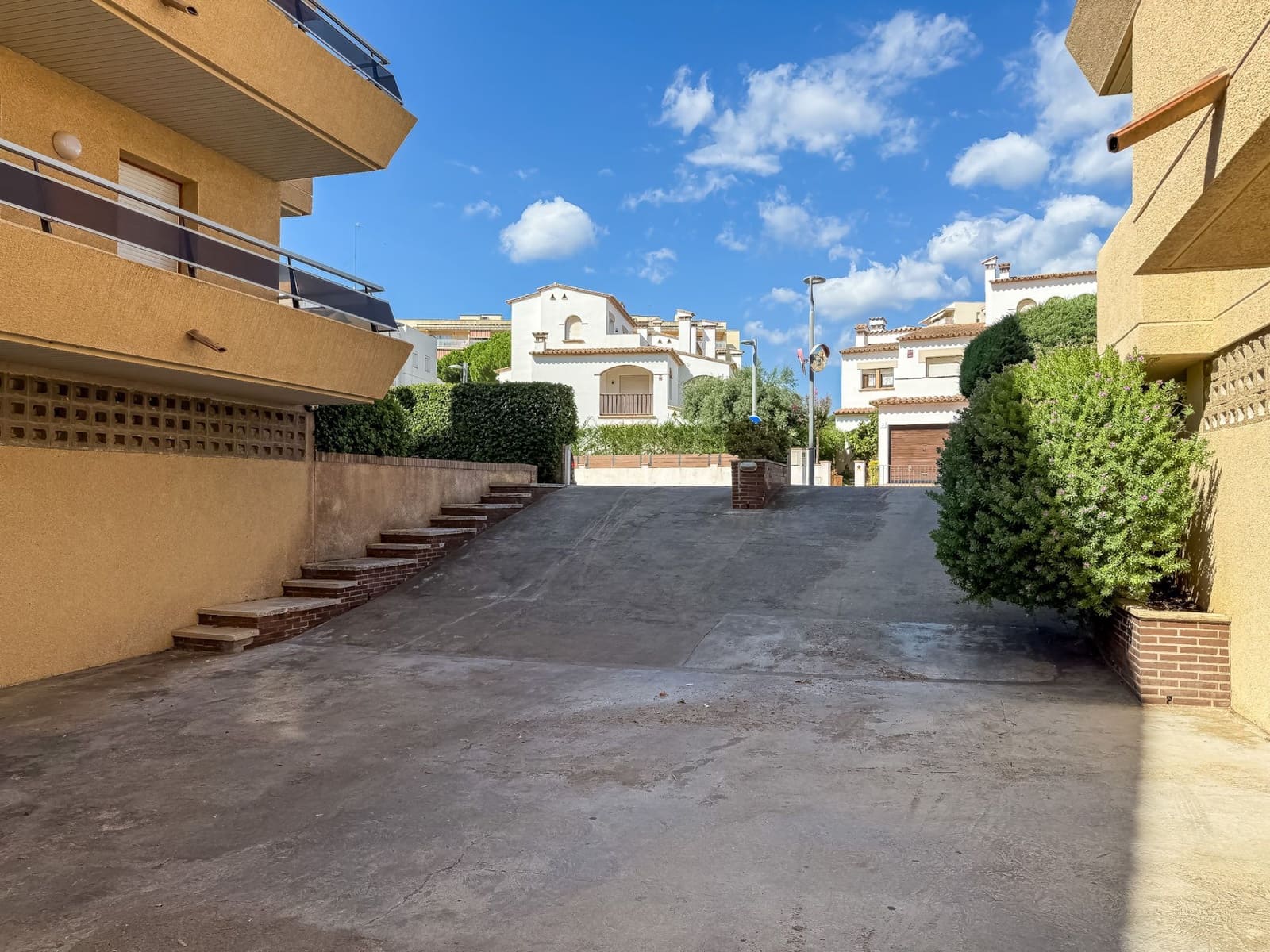 Apartamento de 3 habitaciones en Sant Antoni de Calonge en alquiler con piscina garaje - 1.200 € (Ref: 10026732)