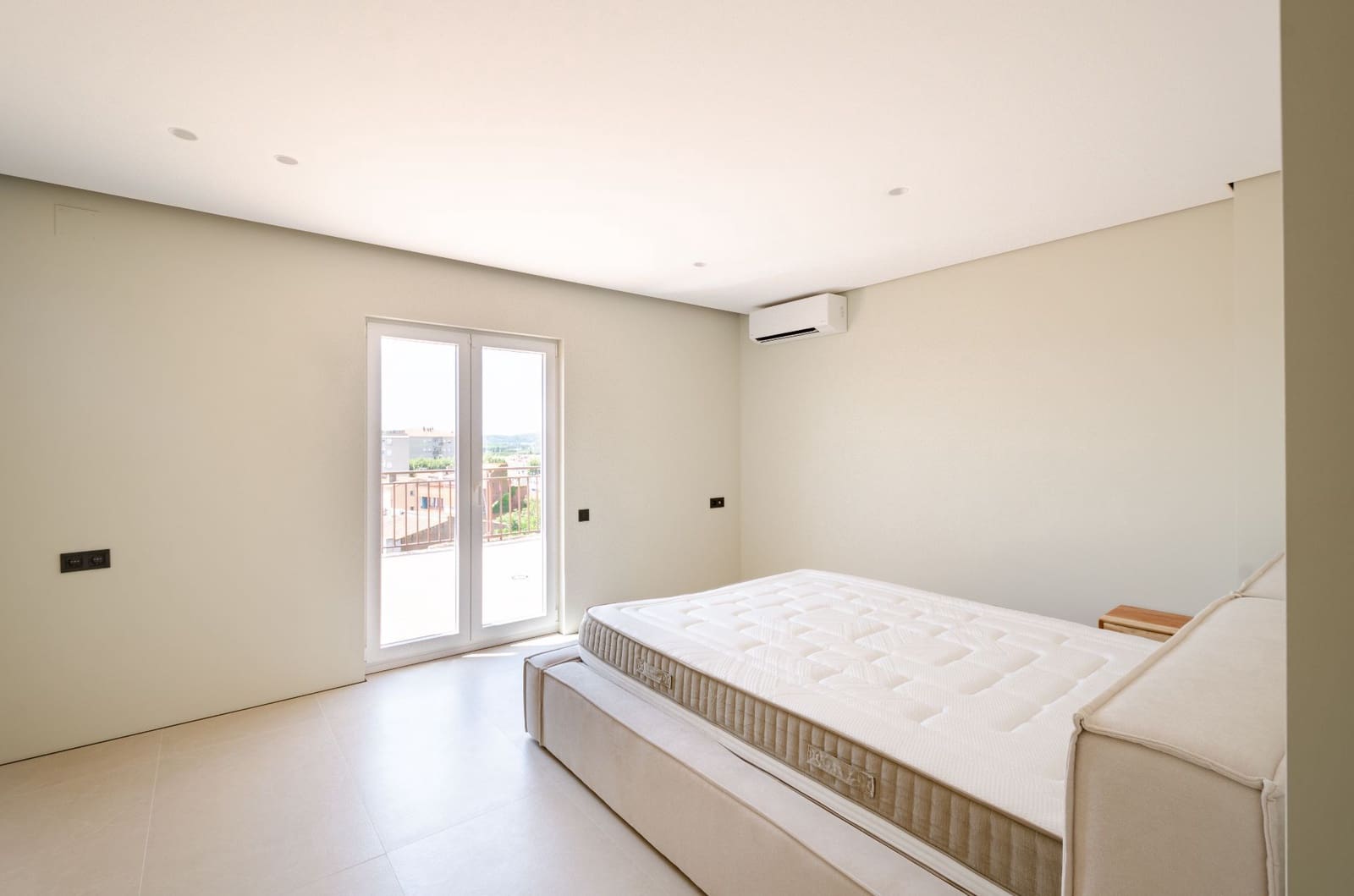3 bedroom Flat for sale in Palafrugell with garage - € 395,000 (Ref: 10097519)
