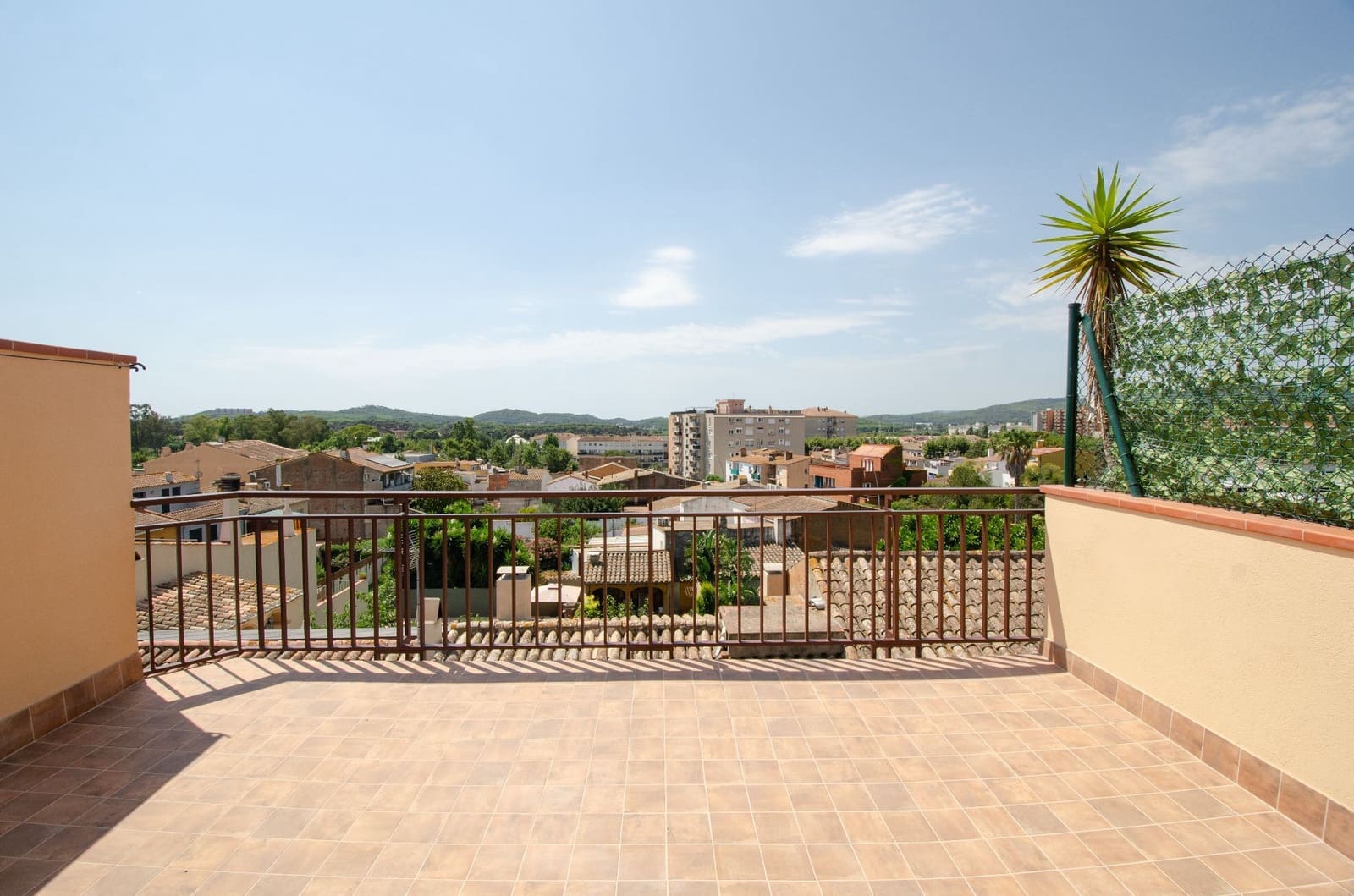 3 bedroom Flat for sale in Palafrugell with garage - € 395,000 (Ref: 10097519)