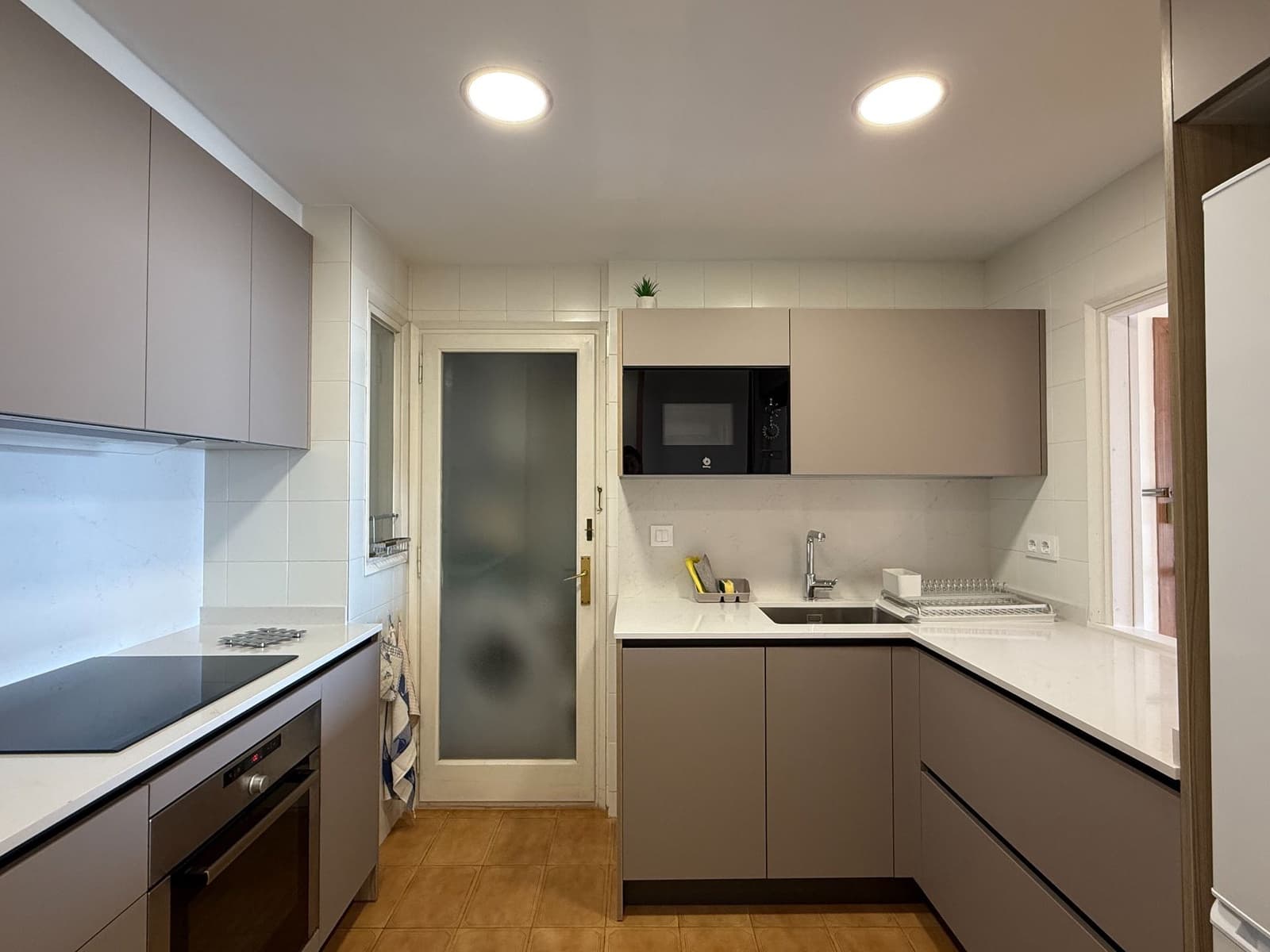 3 bedroom Apartment for rent in Sant Antoni de Calonge - € 3,000 (Ref: 2737873)