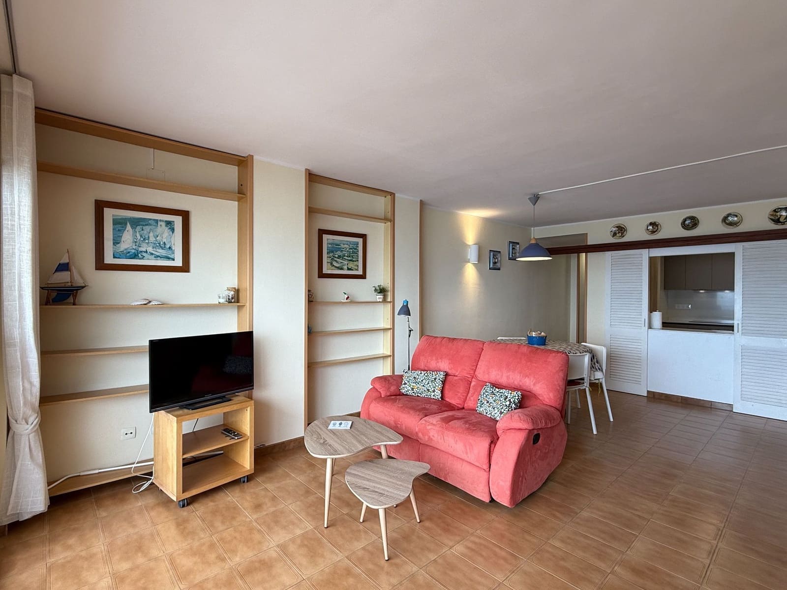 3 bedroom Apartment for rent in Sant Antoni de Calonge - € 3,000 (Ref: 2737873)