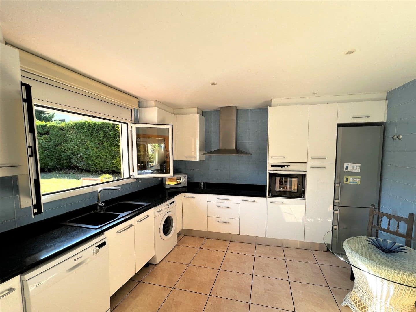 3 sovrum Villa till salu i Sant Antoni de Calonge med pool garage - 910 000 € (Ref: 3216335)