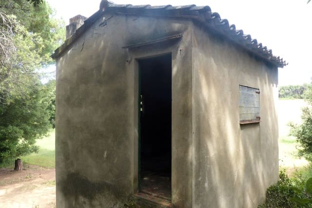 Finca/Landehus til salg i Forallac - € 80.000 (Ref: 4641190)