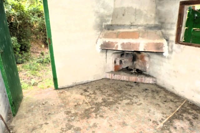 Finca/Landehus til salg i Forallac - € 80.000 (Ref: 4641190)