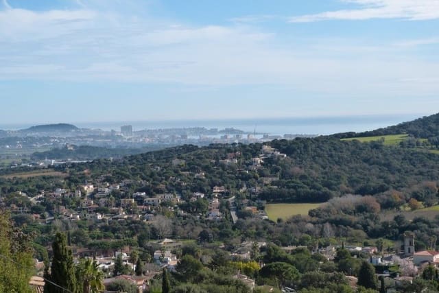 9 sovrum Villa till salu i Calonge i Sant Antoni med garage - 425 000 € (Ref: 5077372)