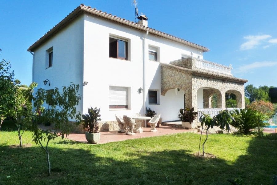 4 soveværelse Villa til salg i Sant Antoni de Calonge med swimmingpool garage - € 680.000 (Ref: 5326247)