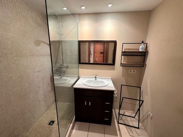 Appartement de 1 chambre à louer à Sant Antoni de Calonge, Calonge i Sant Antoni avec garage - 721 € (Ref: 7611201)