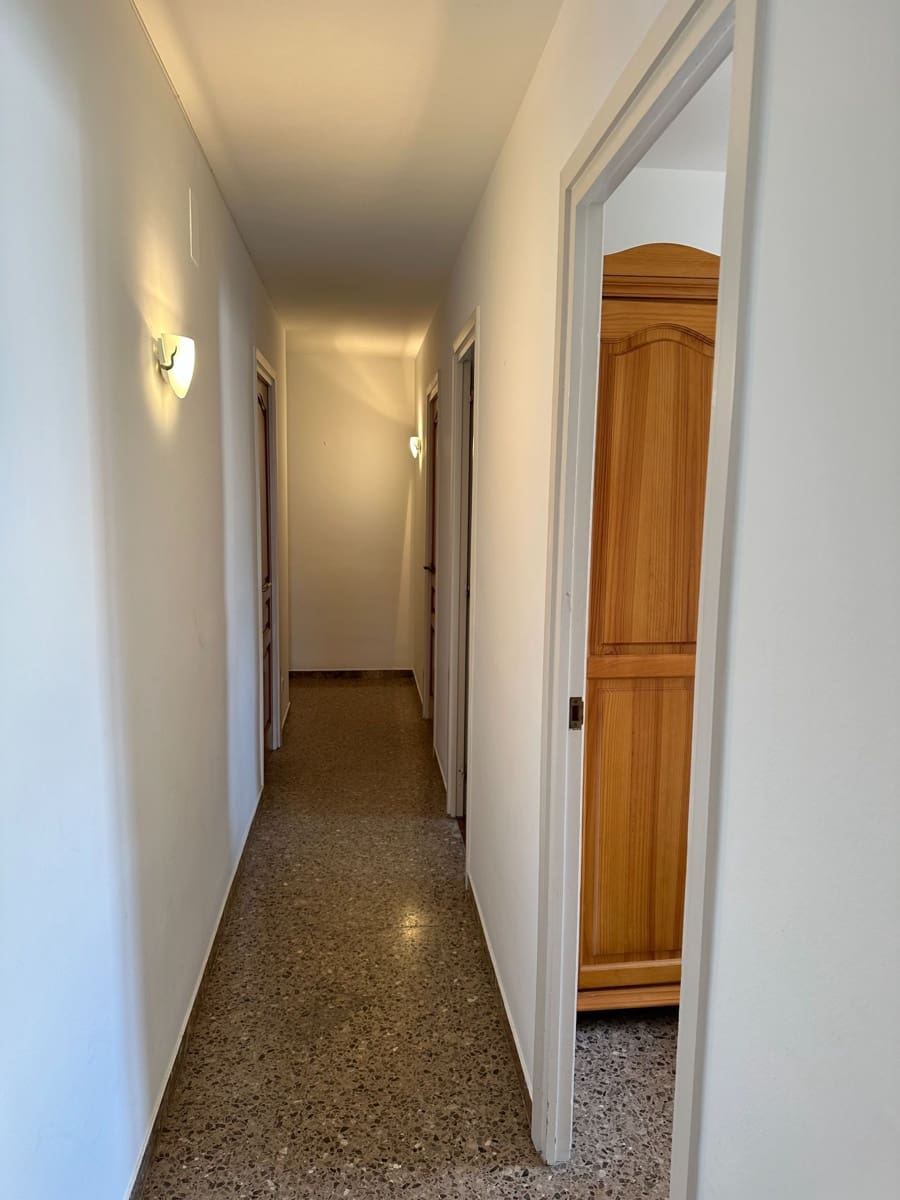 4 bedroom Apartment for rent in Palamos with garage - € 836 (Ref: 8140215)