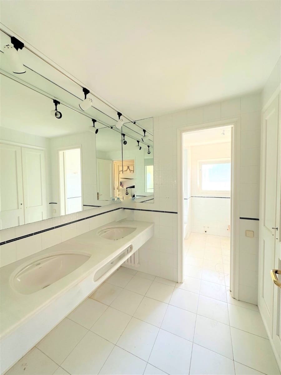 8 soveværelse Finca/Landehus til salg i Palamos med swimmingpool garage - € 1.300.000 (Ref: 8258314)