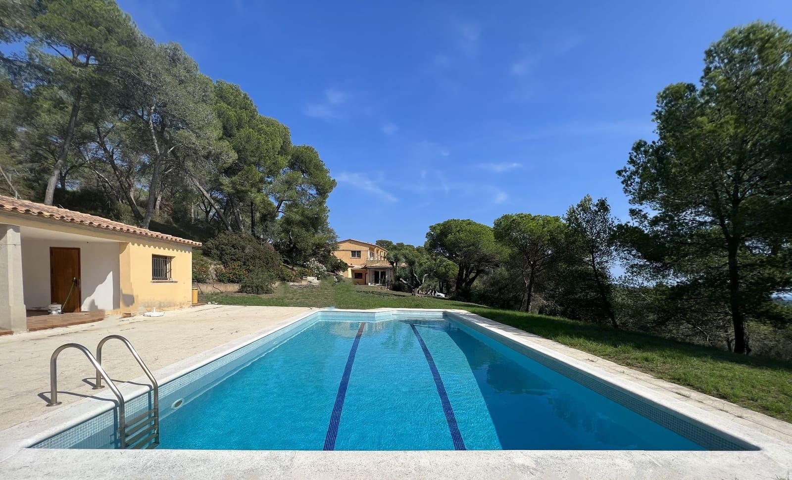 8 soveværelse Finca/Landehus til salg i Palamos med swimmingpool garage - € 1.300.000 (Ref: 8258314)