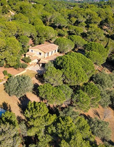 8 chambre Finca/Maison de Campagne à vendre à Palamós avec piscine garage - 995 000 € (Ref: 8258314)
