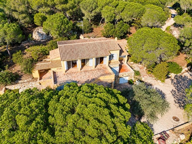 8 chambre Finca/Maison de Campagne à vendre à Palamós avec piscine garage - 995 000 € (Ref: 8258314)