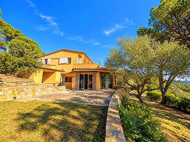 8 chambre Finca/Maison de Campagne à vendre à Palamós avec piscine garage - 995 000 € (Ref: 8258314)