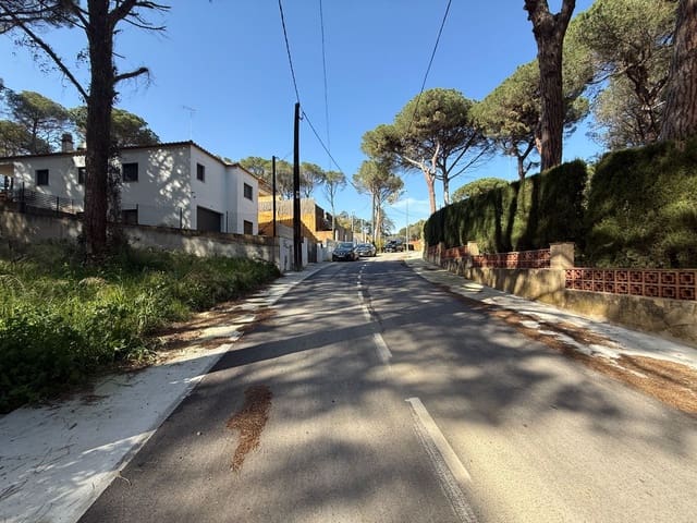 Rakentamaton maa myytävänä paikassa Calonge i Sant Antoni - 75 000 € (Ref: 8862382)