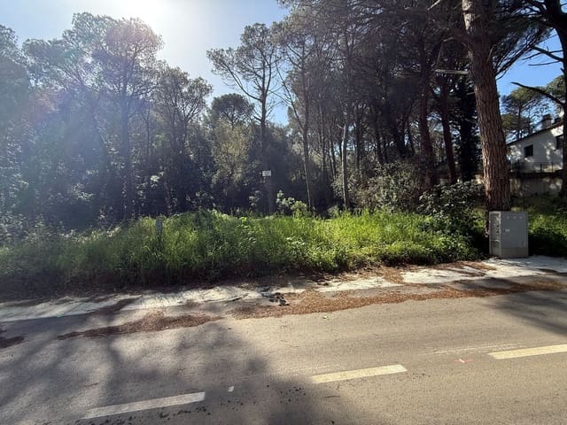 Rakentamaton maa myytävänä paikassa Calonge i Sant Antoni - 75 000 € (Ref: 8862382)