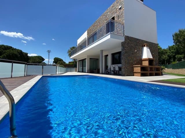4 bedroom Villa for sale in Sant Feliu de Guíxols with pool garage - € 2,000,000 (Ref: 8879465)