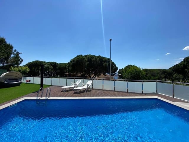 4 bedroom Villa for sale in Sant Feliu de Guíxols with pool garage - € 2,000,000 (Ref: 8879465)