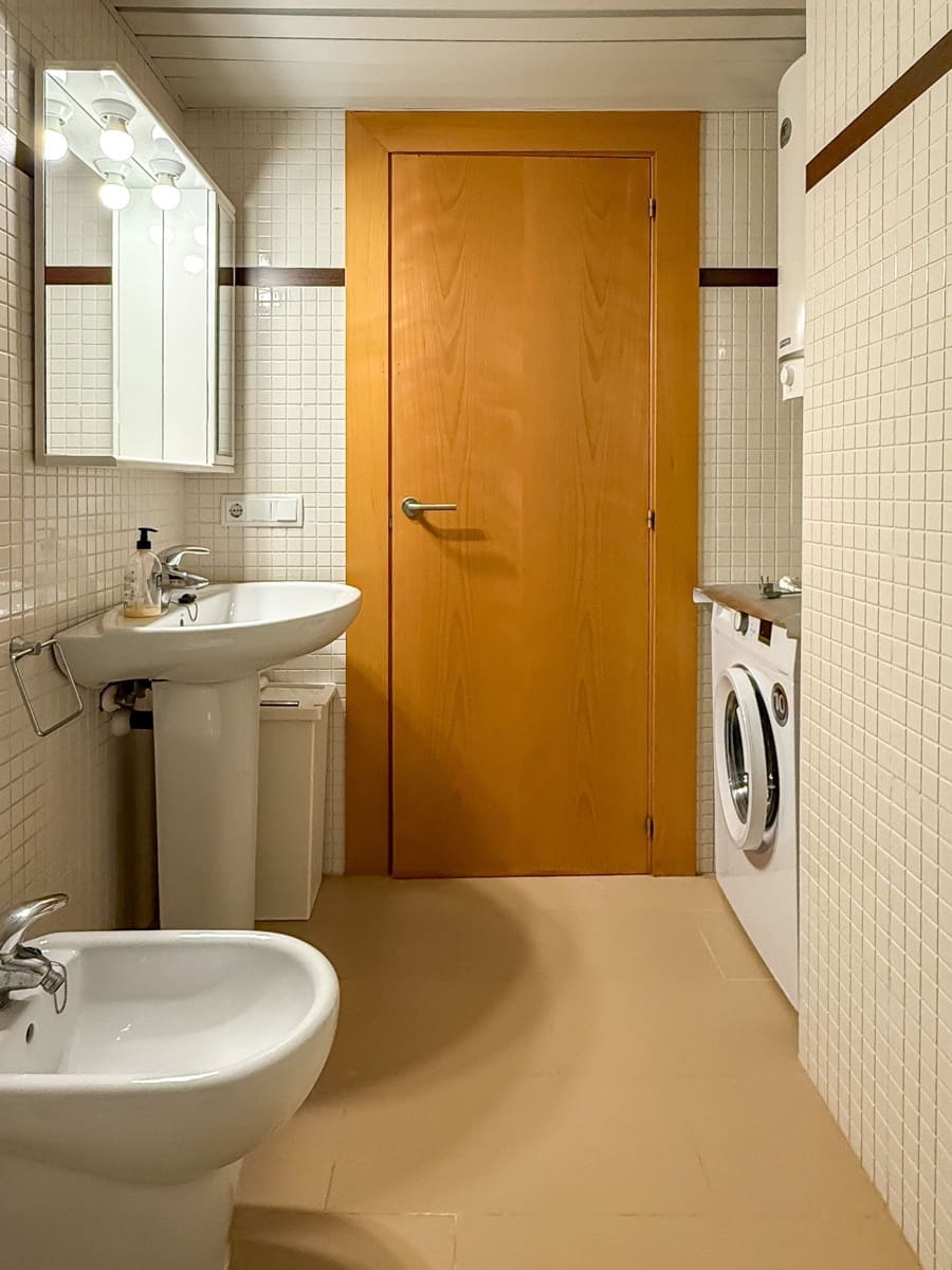 3 sypialnia Apartament do wynajęcia w Sant Antoni de Calonge z basenem garażem - 1 050 € (Ref: 8985476)