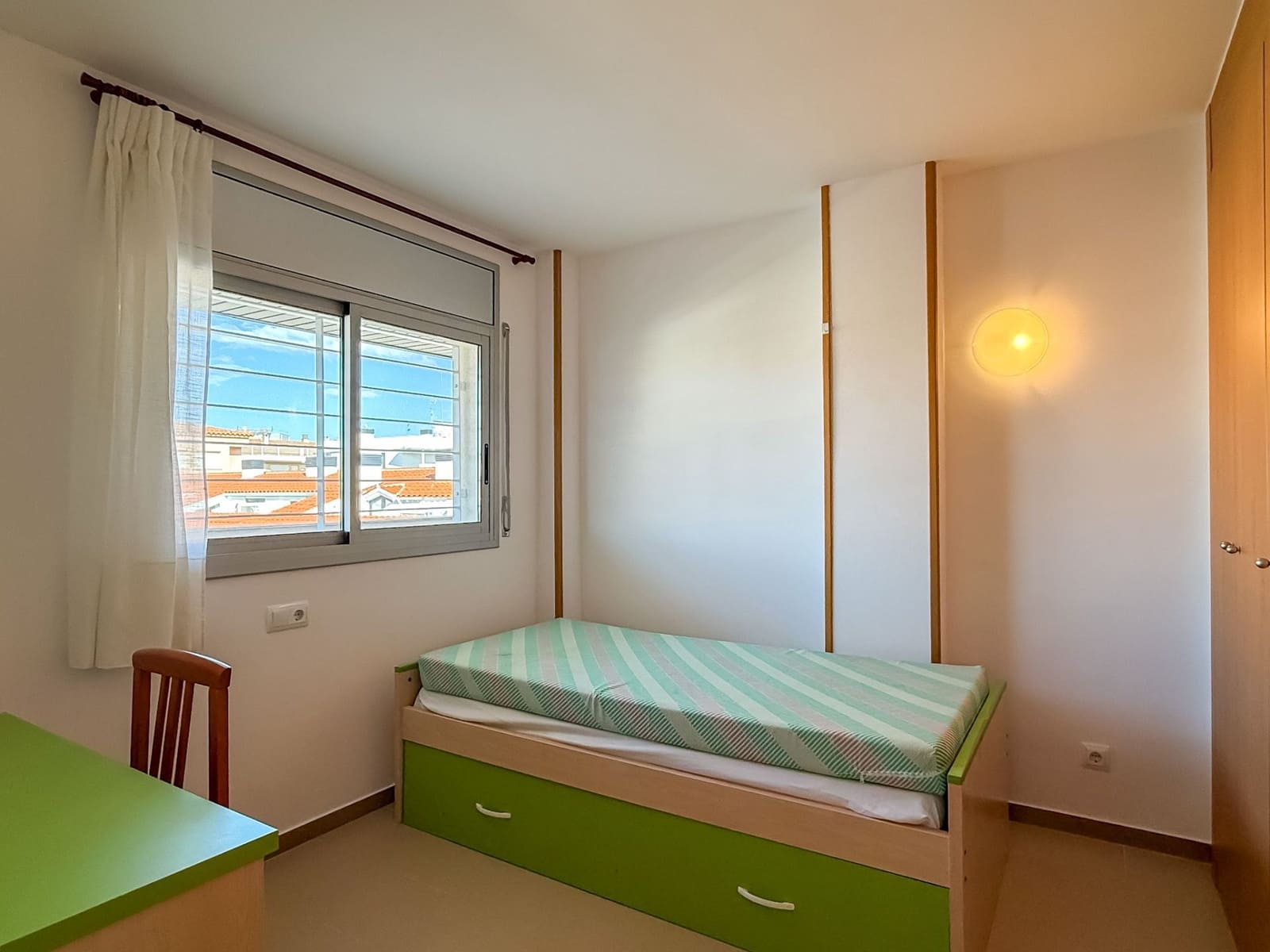 3 sypialnia Apartament do wynajęcia w Sant Antoni de Calonge z basenem garażem - 1 050 € (Ref: 8985476)