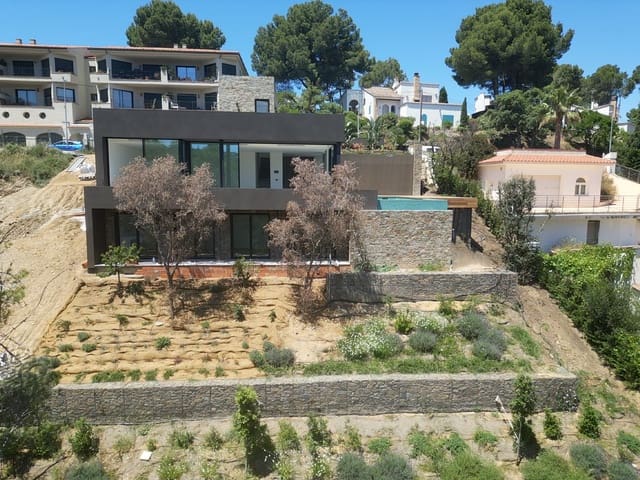 4 slaapkamer Villa te koop in Begur met zwembad garage - € 1.750.000 (Ref: 9115885)