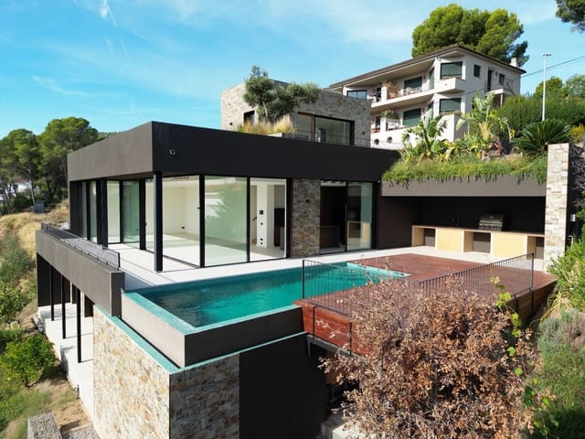 4 chambre Villa/Maison à vendre à Begur avec piscine garage - 1 750 000 € (Ref: 9115885)