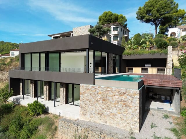 4 chambre Villa/Maison à vendre à Begur avec piscine garage - 1 750 000 € (Ref: 9115885)