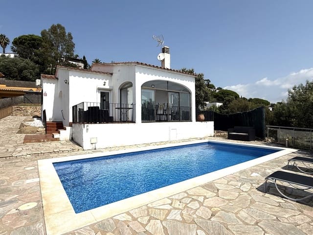 2 makuuhuone Huvila myytävänä paikassa Calonge i Sant Antoni mukana uima-altaan 
autotalli - 480 000 € (Ref: 9202200)