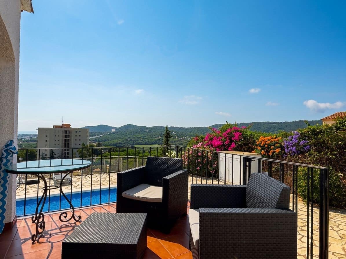 2 soverom Villa til salgs i Calonge i Sant Antoni med svømmebasseng garasje - € 475 000 (Ref: 9202200)