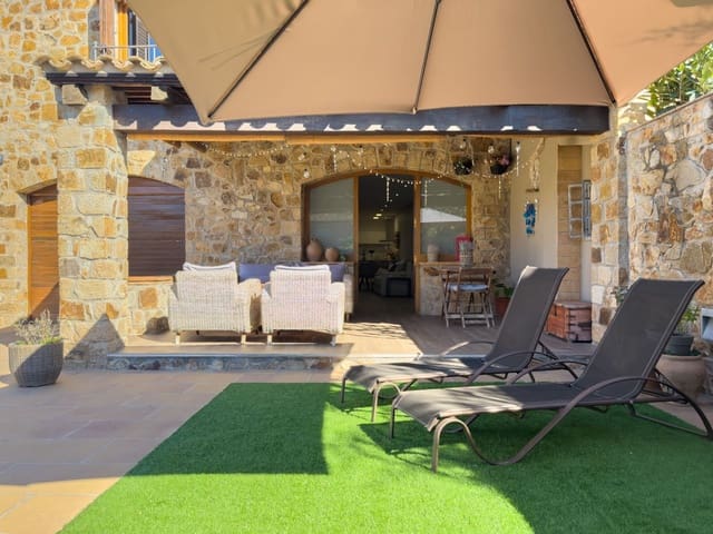 3 slaapkamer Huis te koop in Calonge i Sant Antoni met zwembad garage - € 760.000 (Ref: 9402916)